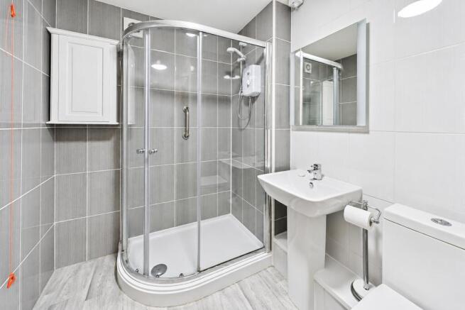 2 bed Apartment for sale Image 4