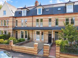 37, Clive Place, Penarth CF64 1AW