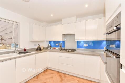 Beacon Avenue, Kings Hill, West Malling, Kent