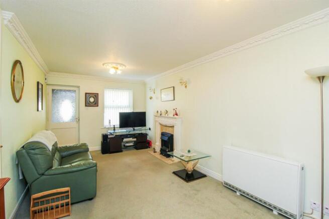 2 bed Terraced Bungalow for sale Image 7