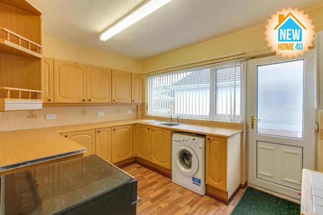 KITCHEN: