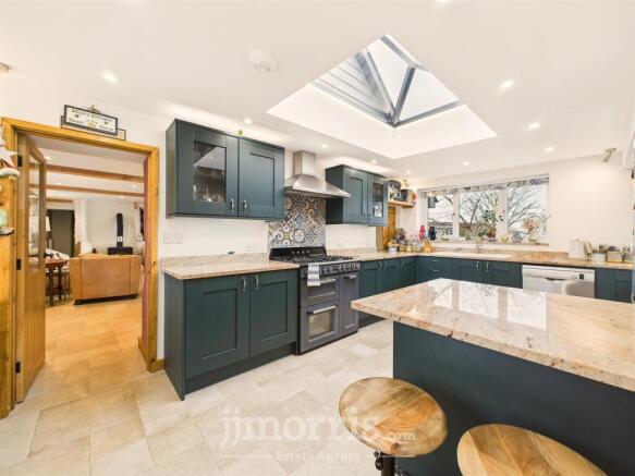 Kitchen/Breakfast Room