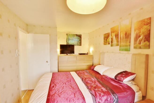 Bedroom 2 (Double)