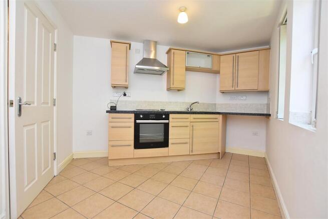 Lambourne Court, Gwersyllt, Wrexham photo 5