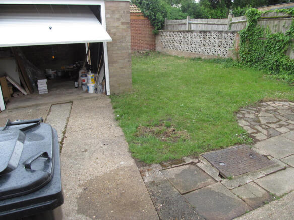 Photo 3