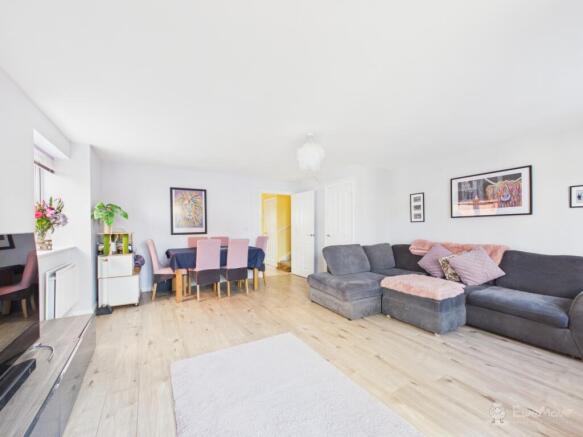 Living Dining Room- Mark Stephens EweMove Newmarke