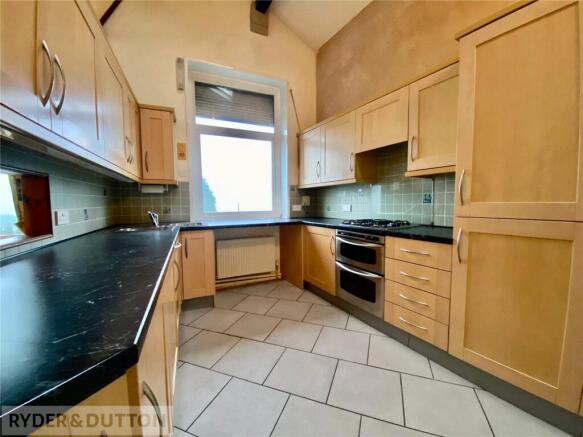 2 bed Apartment for sale Image 7