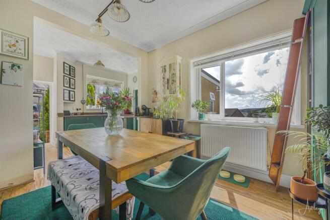 Kitchen/Dining Room