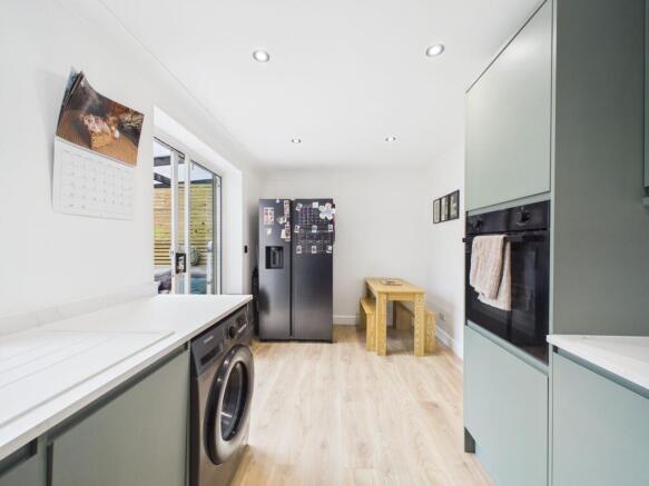 3 bed Semi-Detached for sale Image 9