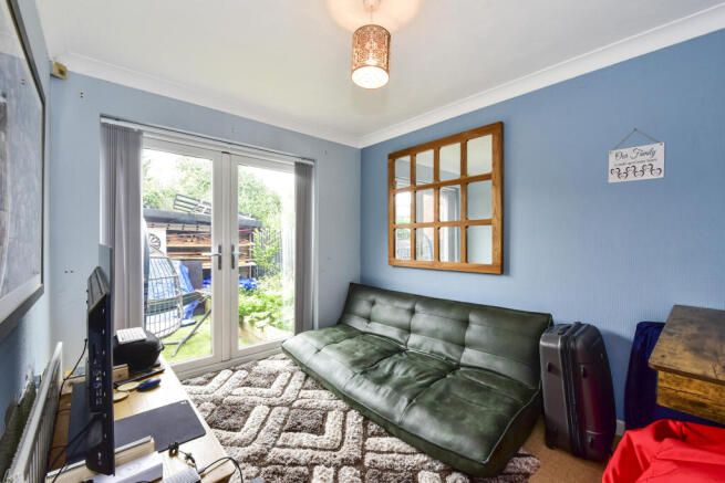 4 bed Detached for sale Image 8