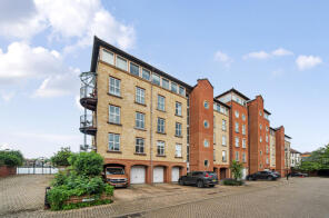 37, Andes Close, Southampton SO14 3HS