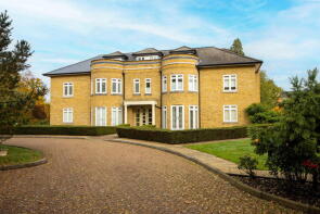8, Knights Green, Millers Close, Rickmansworth WD3 5TL