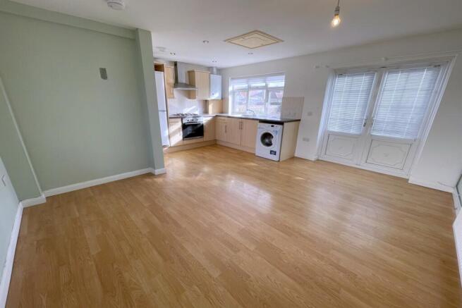 Open plan kitchen li