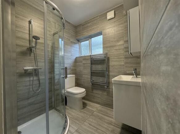 For Sale by Aspire Residential - Clive Court