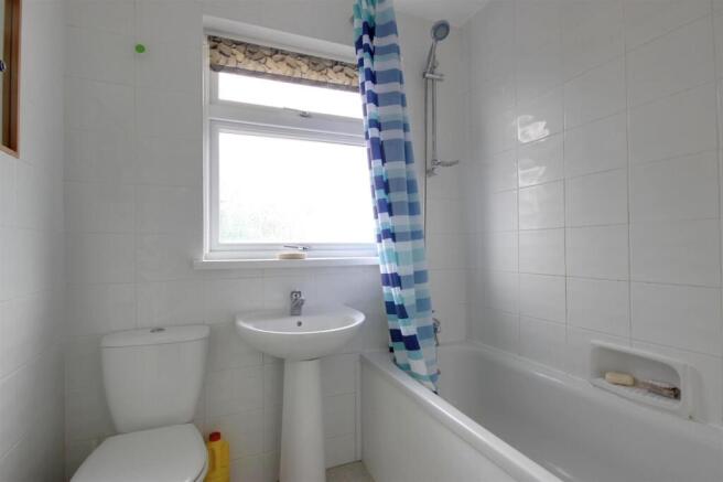 3 bed Semi-Detached for sale Image 10