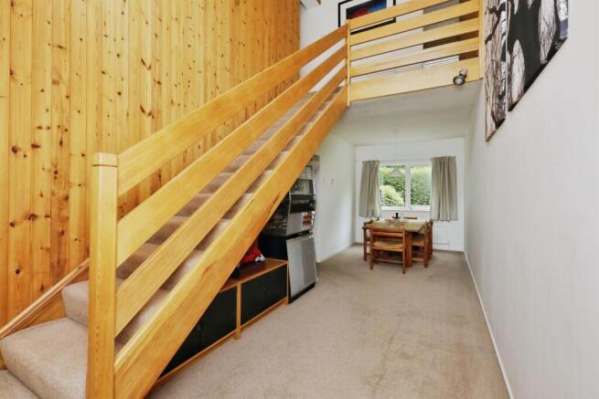 4 bed Detached for sale Image 11