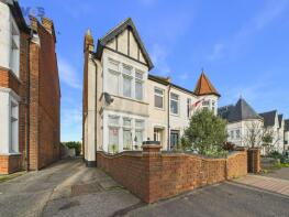 569a, London Road, Hadleigh, Benfleet SS7 2EA