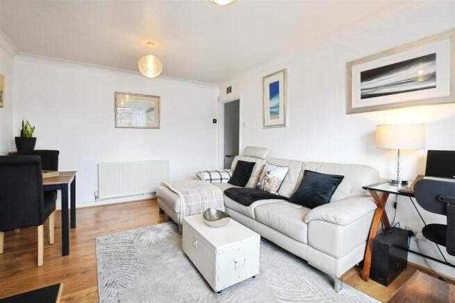 2 bed Semi-Detached Bungalow for sale Image 9