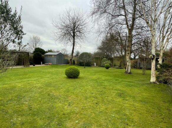 Rear Garden,..jpg