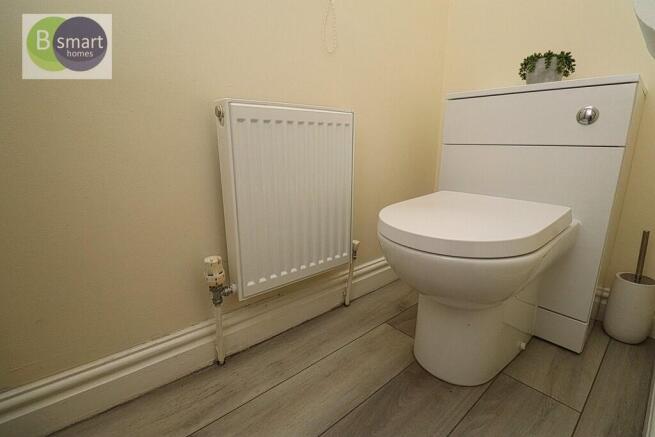 4 bed Detached for sale Image 6