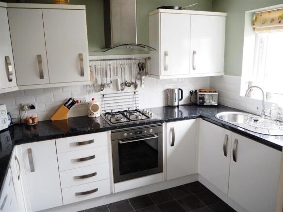 Modern Fitted Kitche