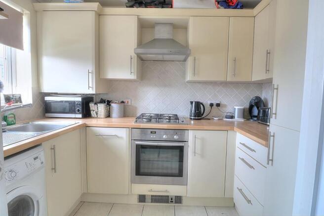 Botley Road 123 Kitch 2 (Custom).jpg