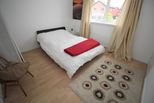 bedroom 2.JPG