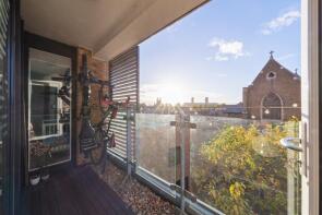 Flat 5, 125 Howarth House, Pelton Road, London SE10 9AN