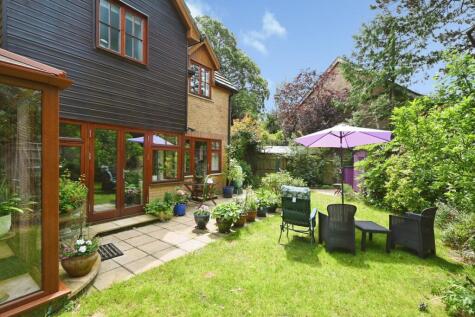 The Ostlers, Hordle, Lymington, SO41