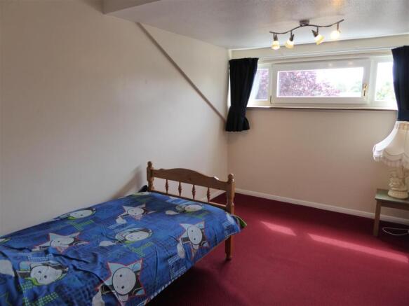 BEDROOM 3 (FRONT)