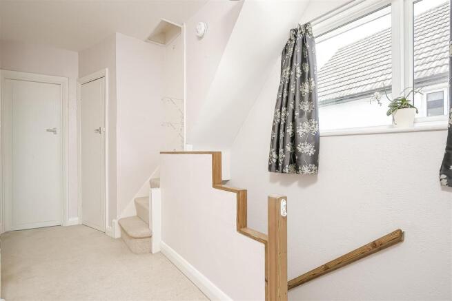 house-duncan-road-burgh-heath-139.jpg