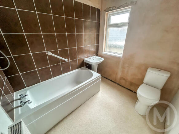 Carlton Grove, Bispham photo 4