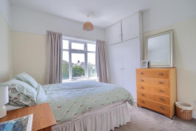 4 bed Semi-Detached for sale Image 10