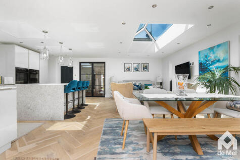 Blacksmiths Road, Alderton