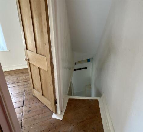STAIRS & LANDING