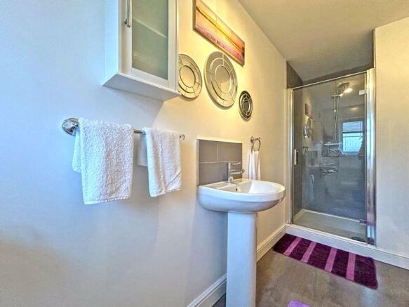 Ensuite