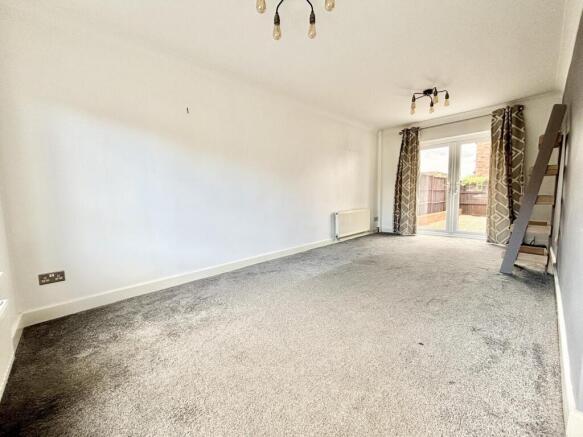 2 bed Semi-Detached for sale Image 5