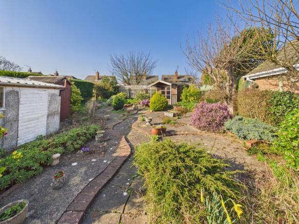 2 bed Detached Bungalow for sale Image 10