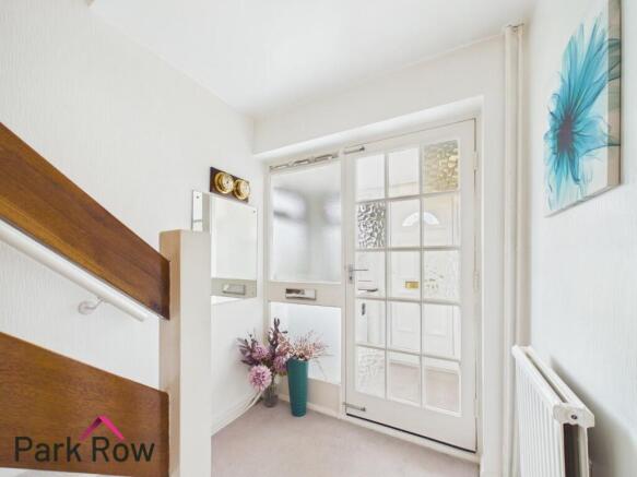 4 bed Semi-Detached for sale Image 6