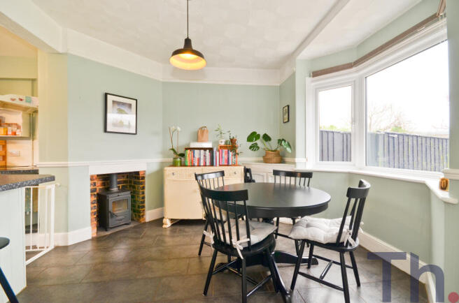Dining Area (2).JPG