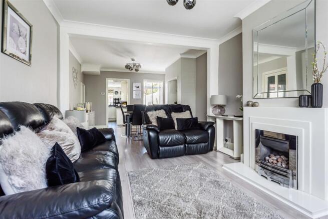 Living/Dining Room