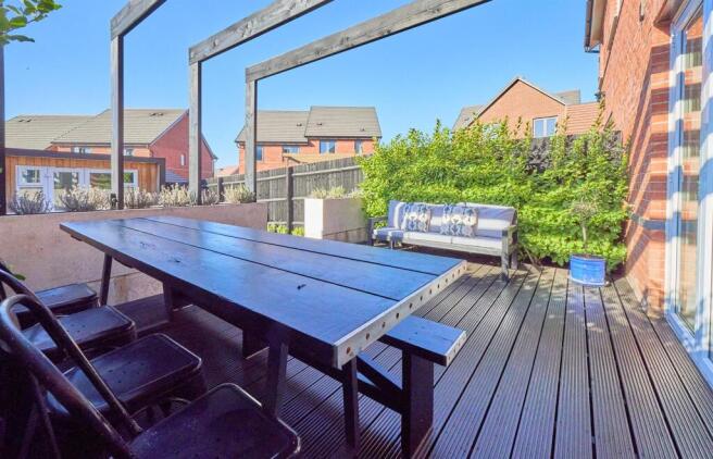 Notleyfield Close, ES 10.jpg