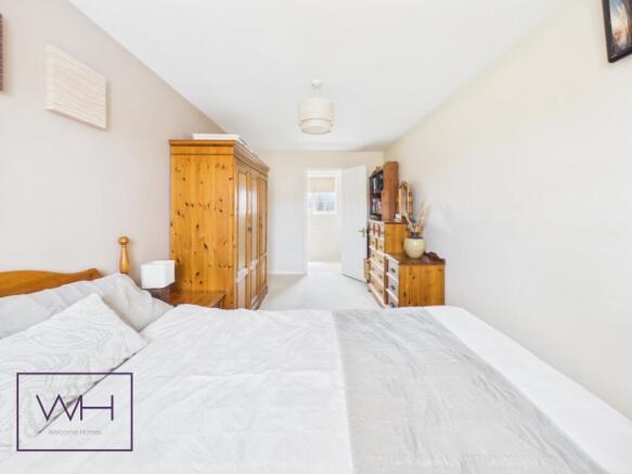 4 bed Detached for sale Image 11