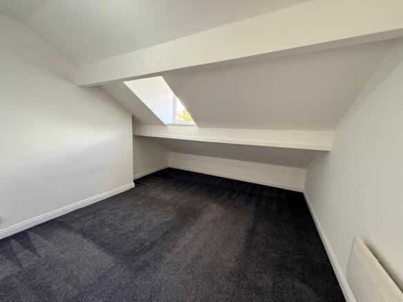2 bed Flat to rent Image 8