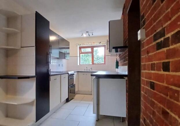 Kitchen 3.jpg
