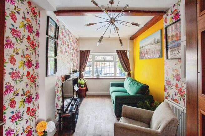 4 bed Detached for sale Image 7