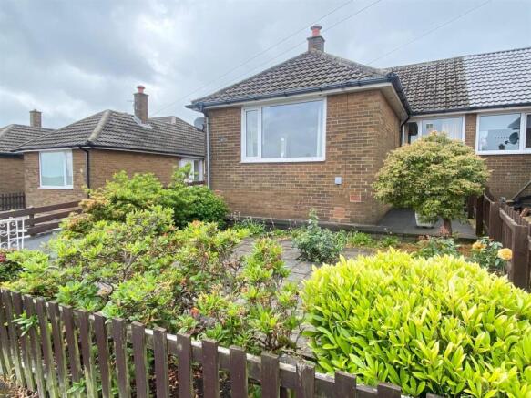2 bed Semi-Detached Bungalow for sale Image 11