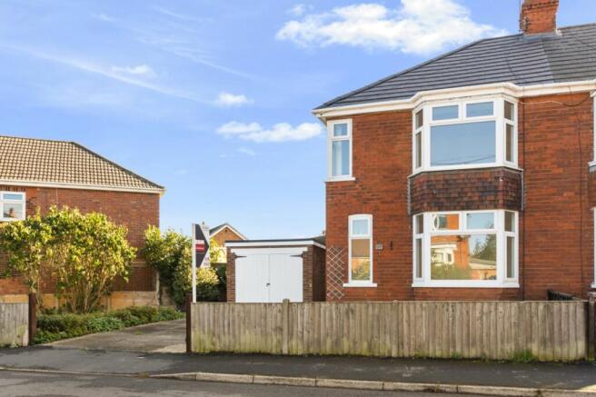3-bed semi-detached on West Acridge, Barton Upon Humber, North Lincs, DN18, £185,000
