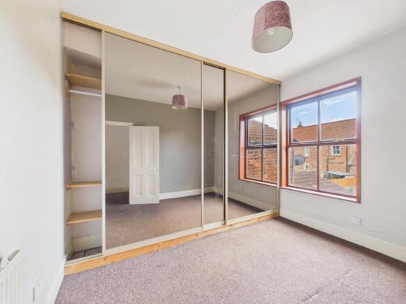 3 bed Terraced for sale Image 10