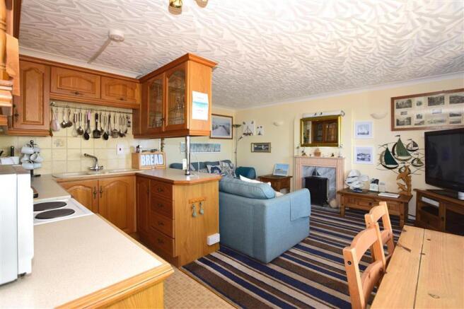 Kitchen / Living Room